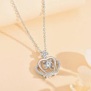 Collar con colgante de corona - additional image 3